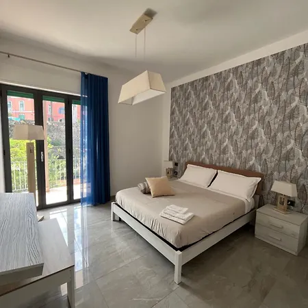 La Peonia アパート